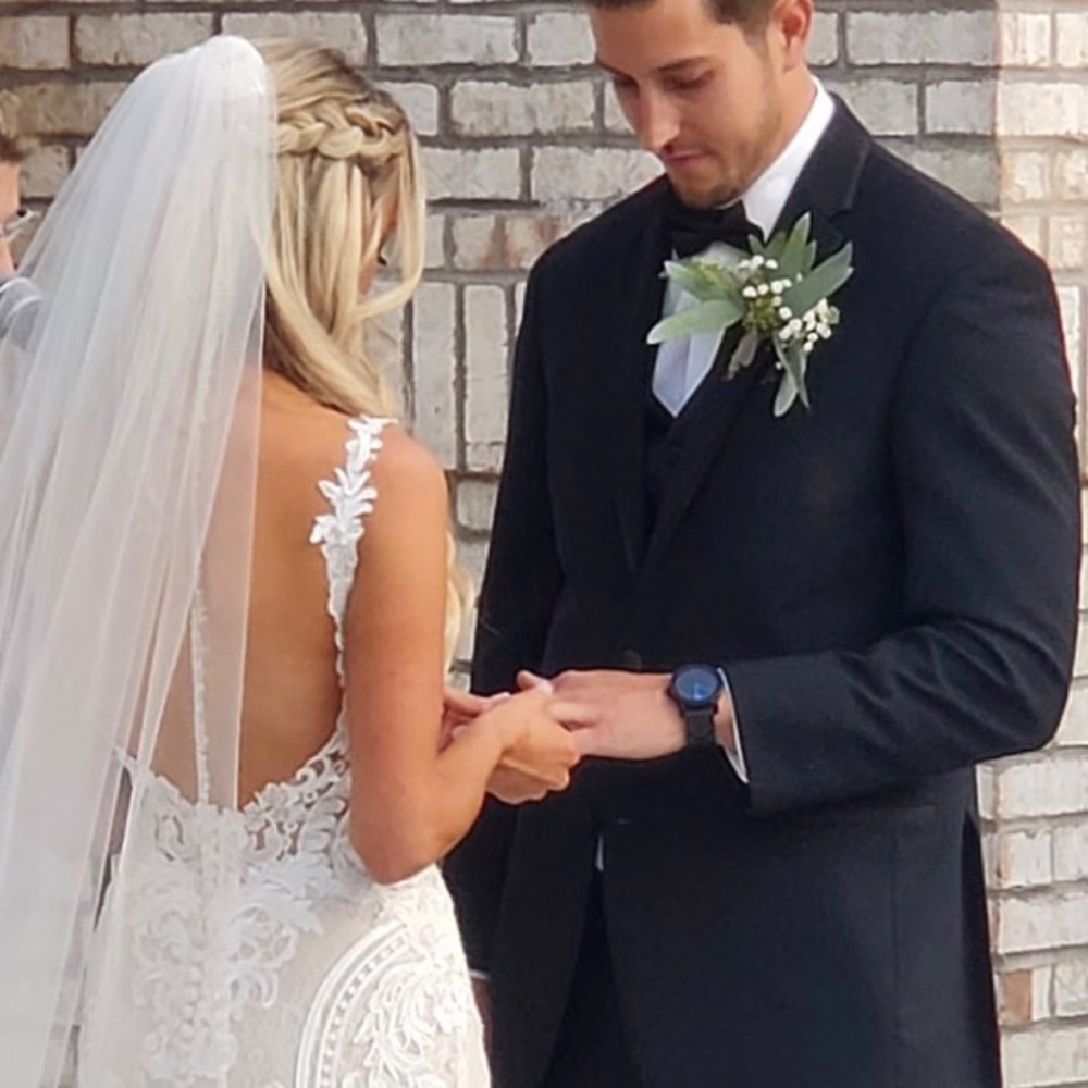 Martina Liana Wedding Veil